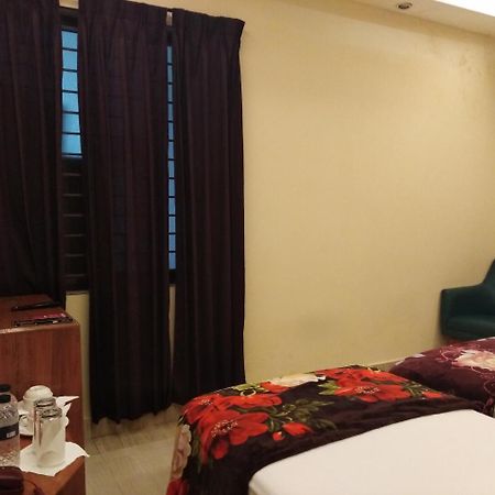Bottomhill Palace Hotel Sylhet Ngoại thất bức ảnh