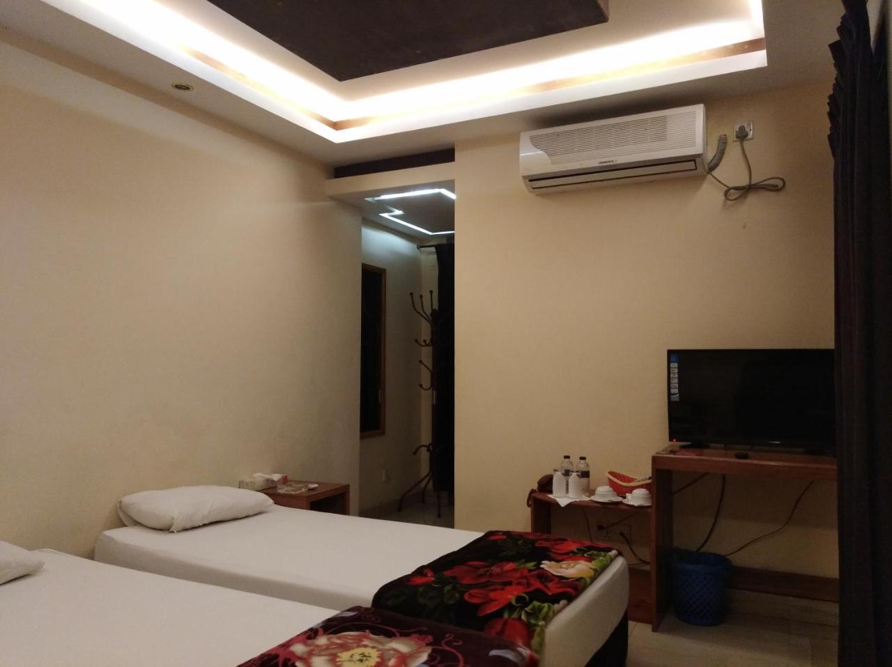 Bottomhill Palace Hotel Sylhet Ngoại thất bức ảnh